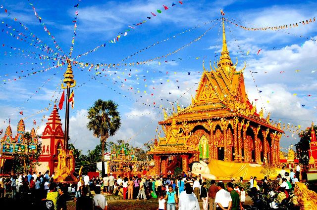 Lễ hội Chôl Chnăm Thmây ở chùa Samaki Monimes Chanh na ram